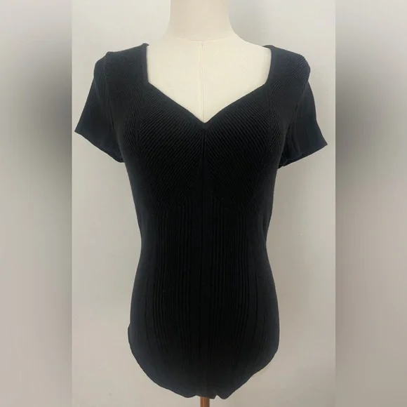 Abercrombie & Fitch Black Short Sleeve Sweetheart Sweater Bodysuit Size Large - Picture 1 of 9